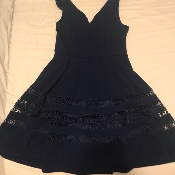 Blue textured dress - Picture 1 of 5